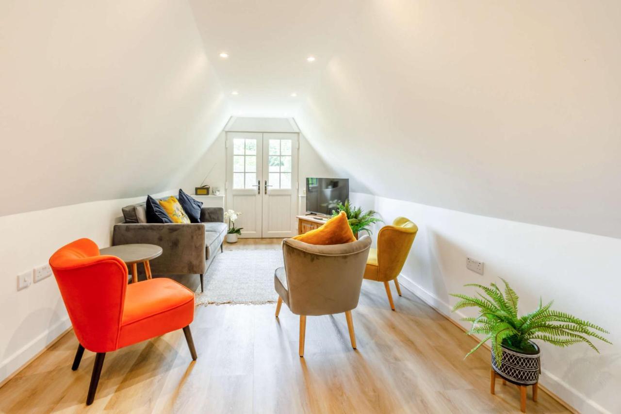Little Thatch Lovely 2-Bed Converted Workshop Near Weymouth Radipole エクステリア 写真