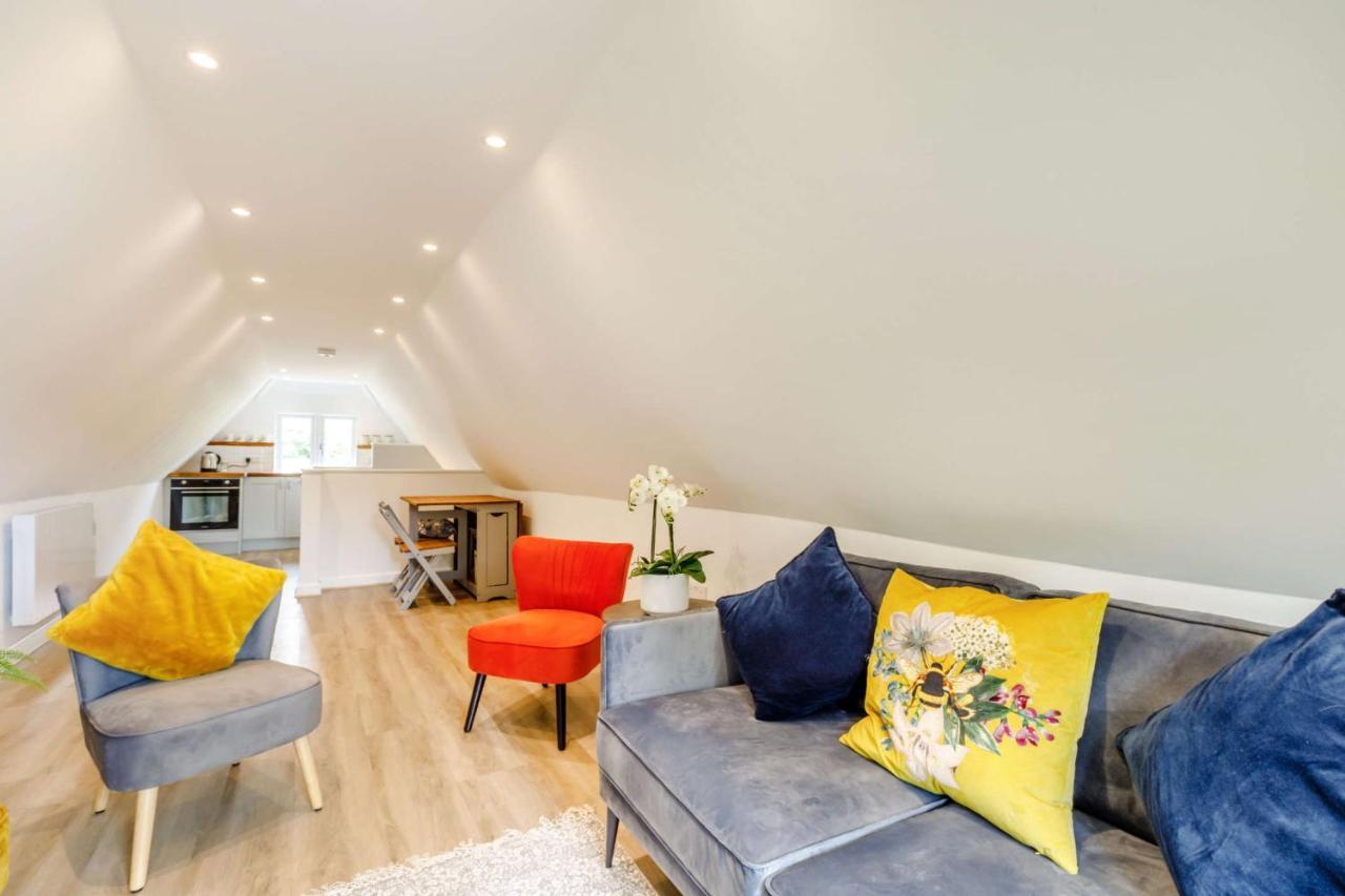 Little Thatch Lovely 2-Bed Converted Workshop Near Weymouth Radipole エクステリア 写真