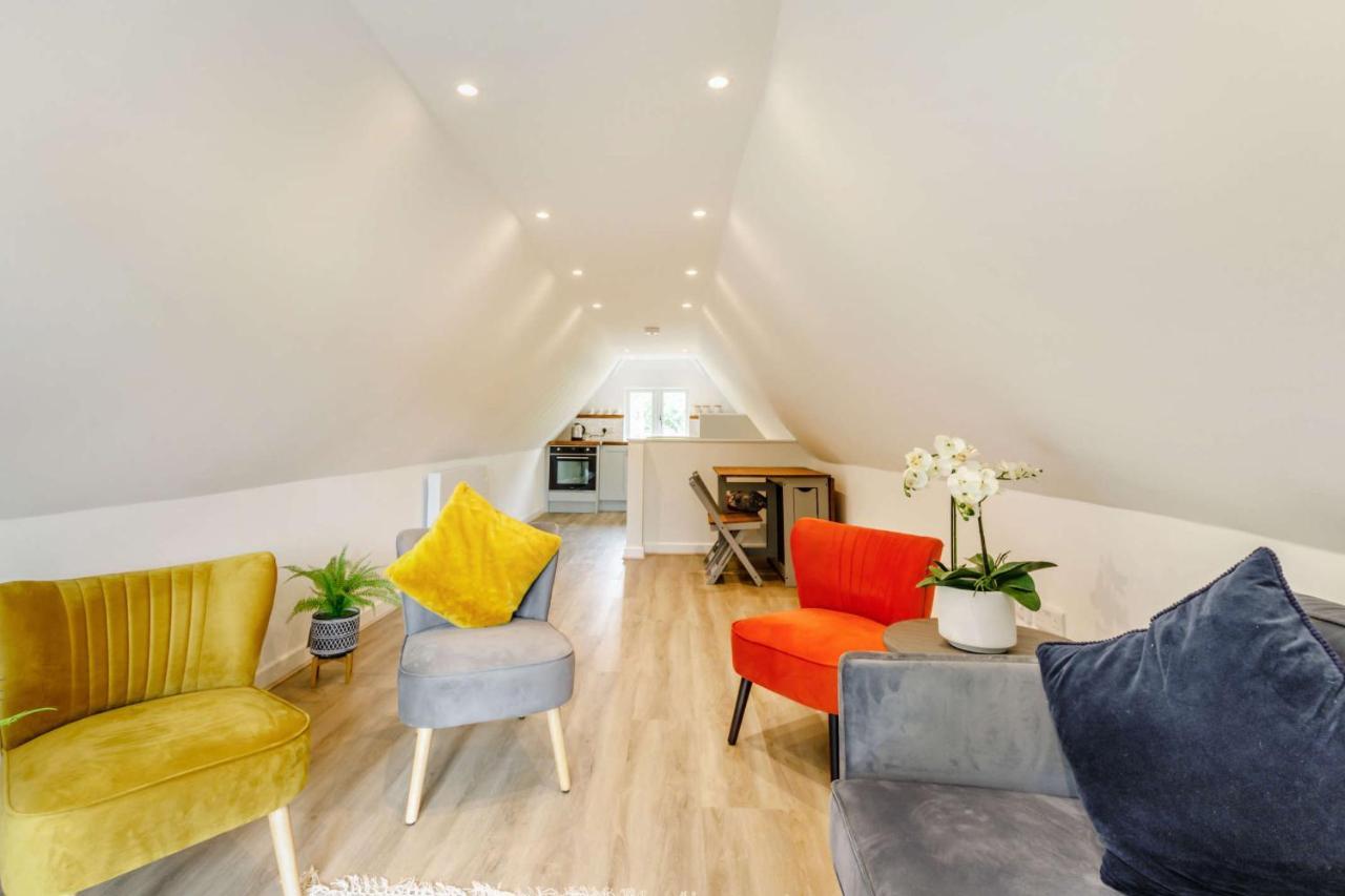 Little Thatch Lovely 2-Bed Converted Workshop Near Weymouth Radipole エクステリア 写真